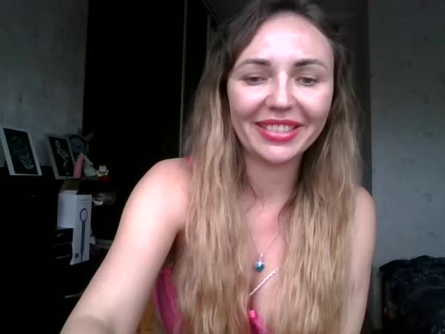 CuteAngelina Adult Chat November 18, 2025