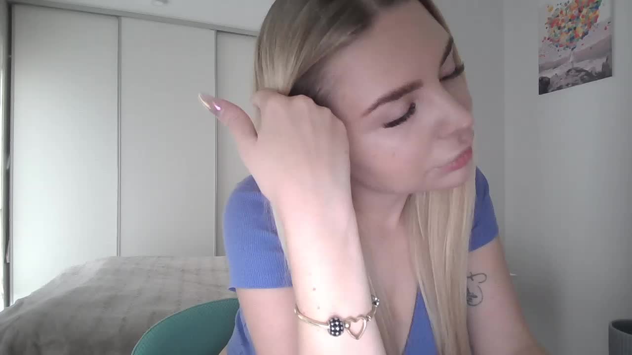 pinkpanther8899 Adult Chat November 18, 2025