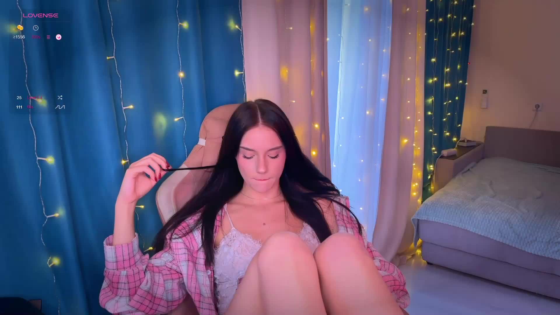 -Violetta- Adult Chat November 18, 2025