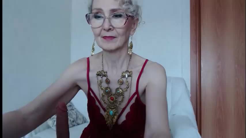 agatha_moore_ Adult Chat November 18, 2025