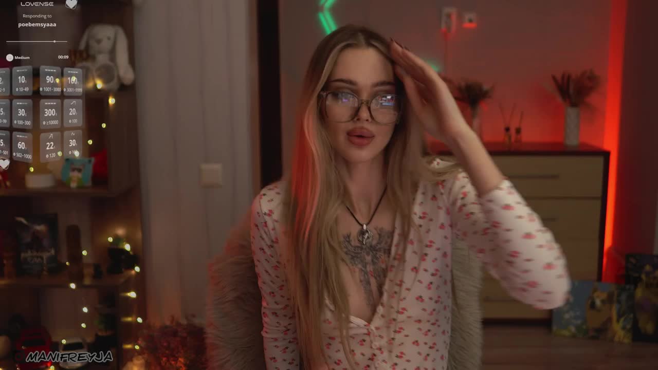 ManiFreyja Adult Chat November 18, 2025