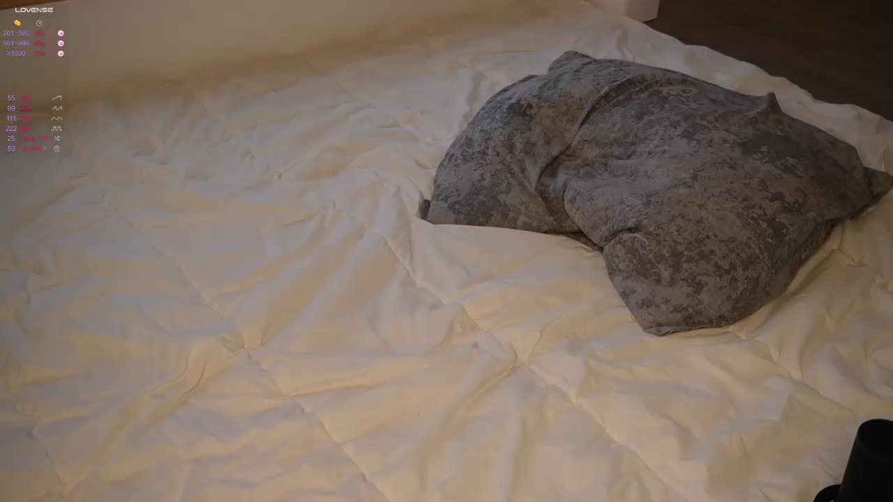 emely1benz Adult Chat November 18, 2025