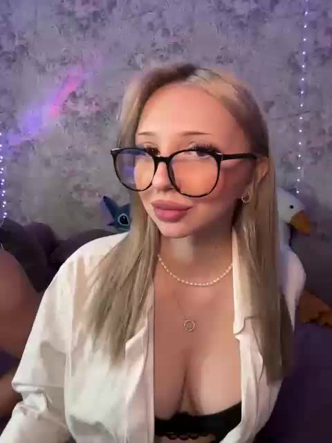 Hot_club Adult Chat November 18, 2025