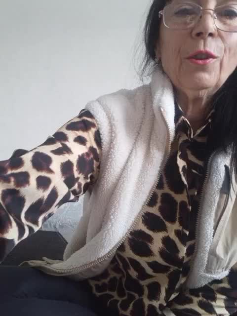 Lana-11 Adult Chat November 18, 2025