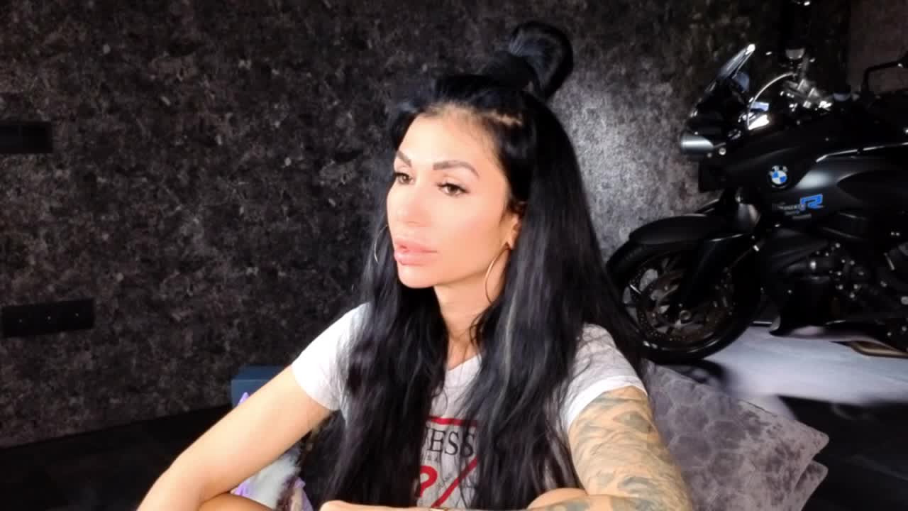 -BABAYAGA- Adult Chat November 18, 2025