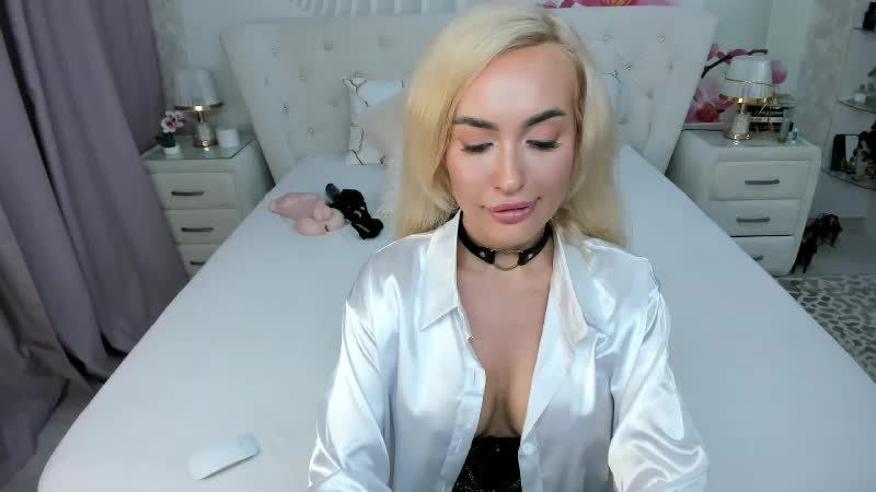 HottieSweetBritney Adult Chat November 18, 2025