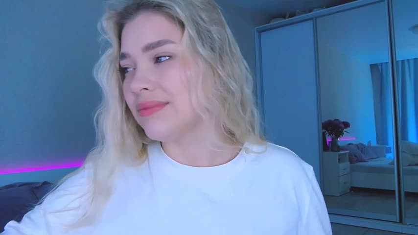 DIANAxxxDIAMOND Adult Chat November 18, 2025