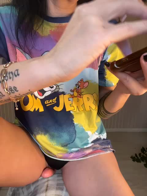 Karolina_Milf Adult Chat November 18, 2025