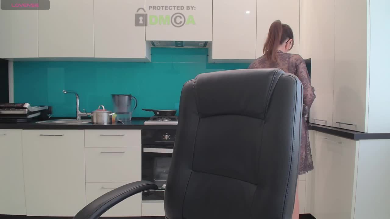 Valerianice Adult Chat November 18, 2025