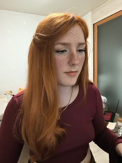 AmaryllisFox Adult Chat November 18, 2025