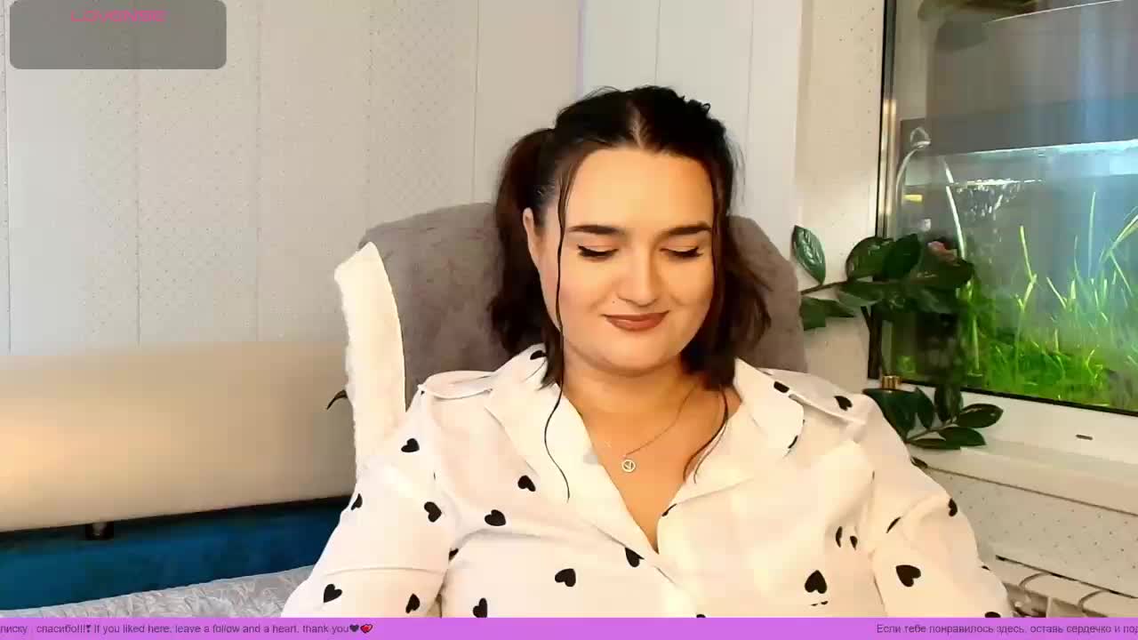 LinaCrave Adult Chat November 18, 2025