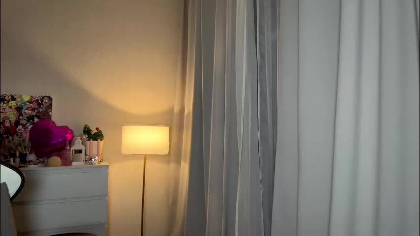 sexmoon11 Adult Chat November 18, 2025