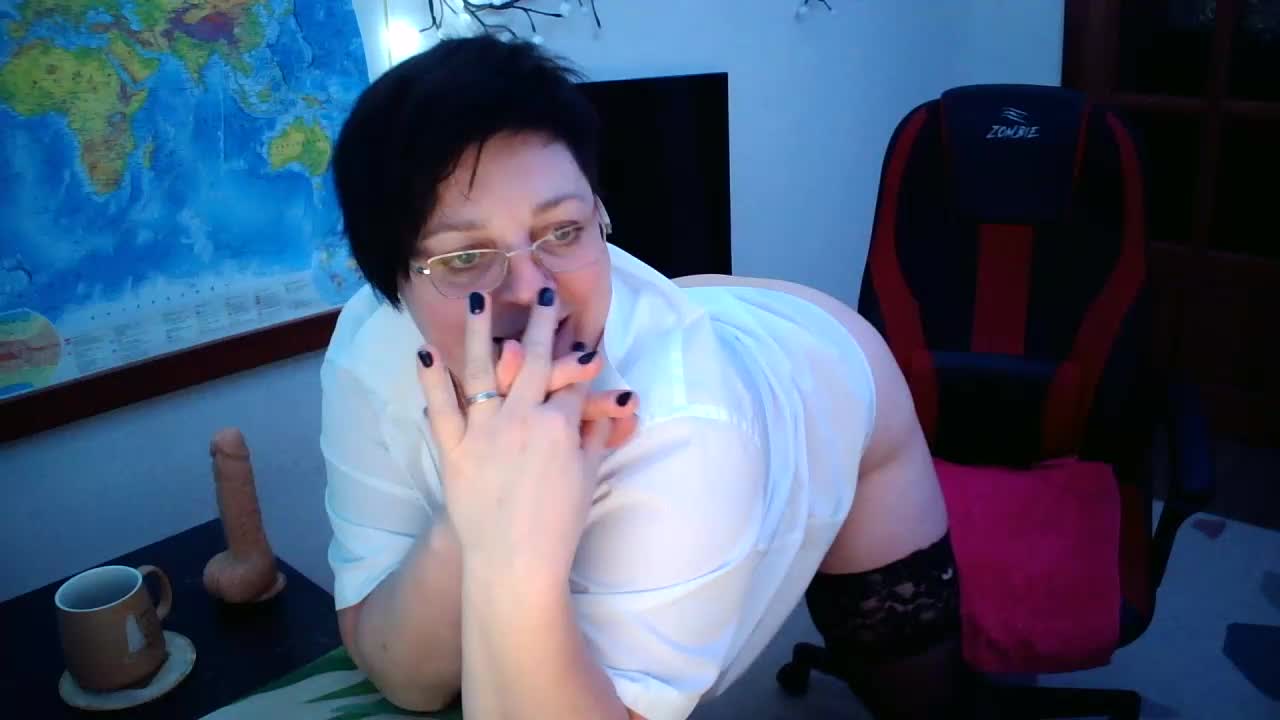 -alenyshka- Adult Chat November 18, 2025