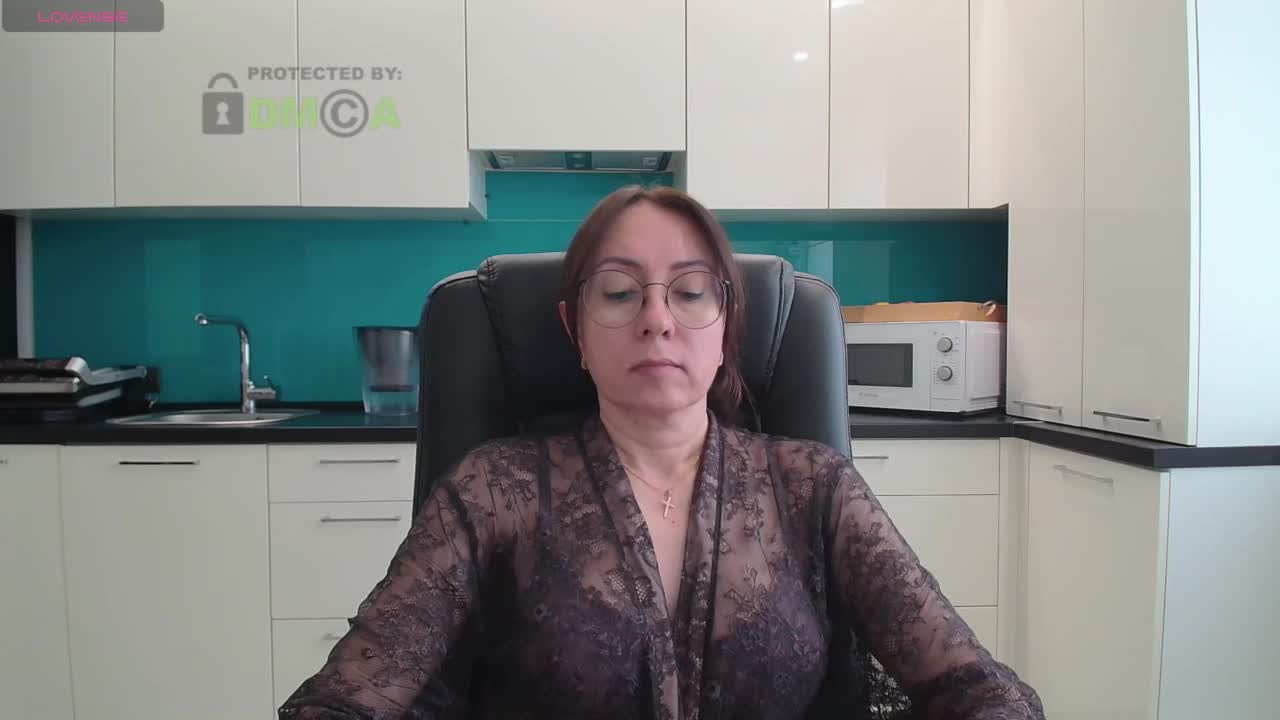 Valerianice Adult Chat November 18, 2025