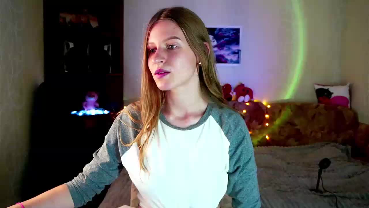 LunaEvan Adult Chat November 18, 2025