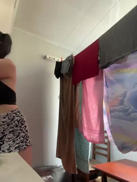 Vika19981 Adult Chat November 18, 2025