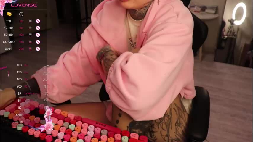 _viv1an_ Adult Chat November 18, 2025