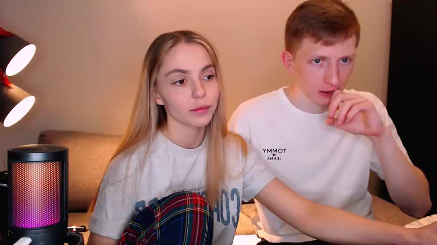 juliaanddima Adult Chat November 19, 2025