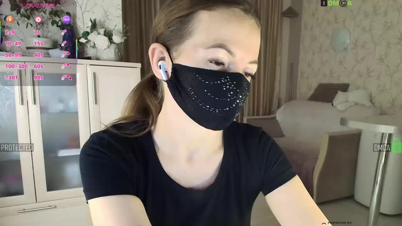 RedAura Adult Chat November 18, 2025