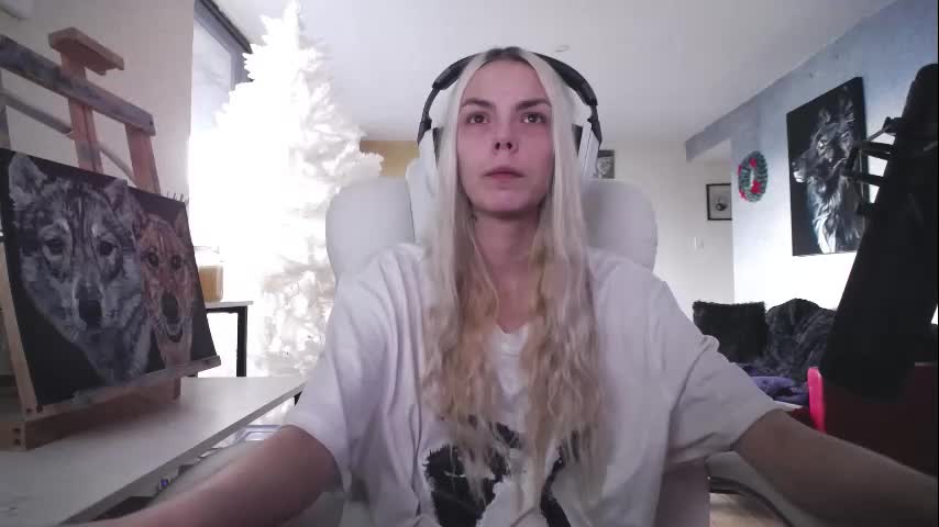 tinykylie Adult Chat November 19, 2025