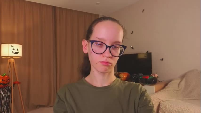 lynettebails Adult Chat November 19, 2025