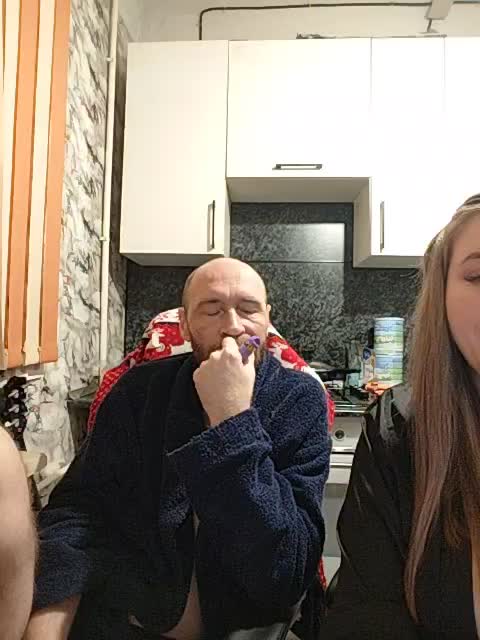 Innokentiy449 Adult Chat November 19, 2025