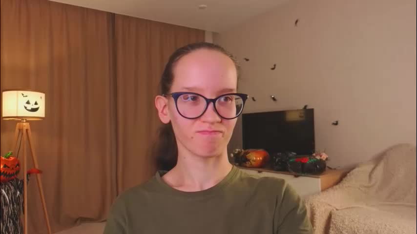 lynettebails Adult Chat November 19, 2025