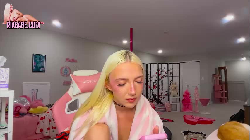 riababe Adult Chat November 19, 2025