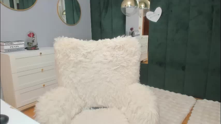 elisabaxter Adult Chat November 19, 2025