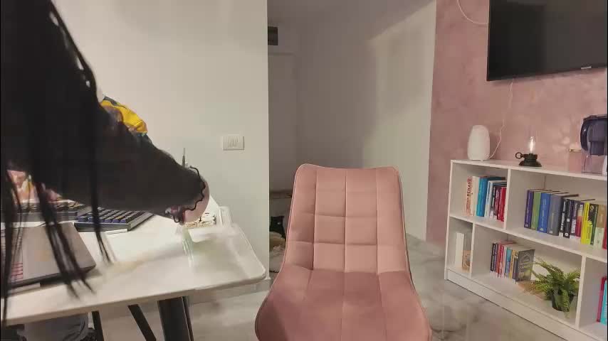 rrr1995 Adult Chat November 19, 2025