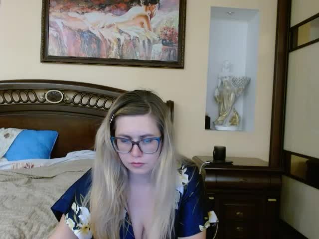 Elegant00Girl Adult Chat November 19, 2025