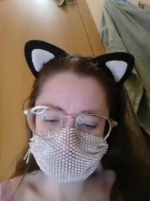 Kroshka-meow Adult Chat November 19, 2025