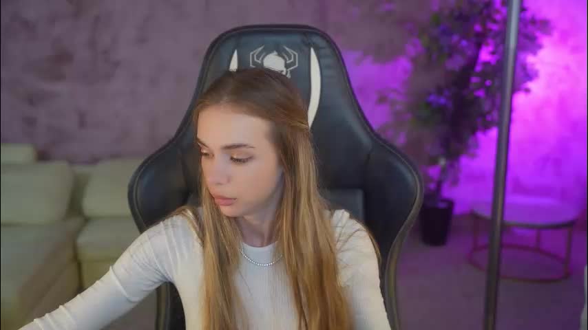 anabel054 Adult Chat November 19, 2025