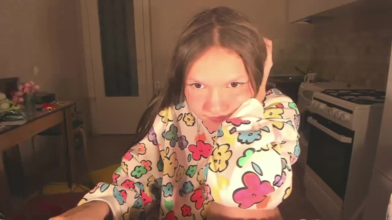 CuteLolly Adult Chat November 19, 2025