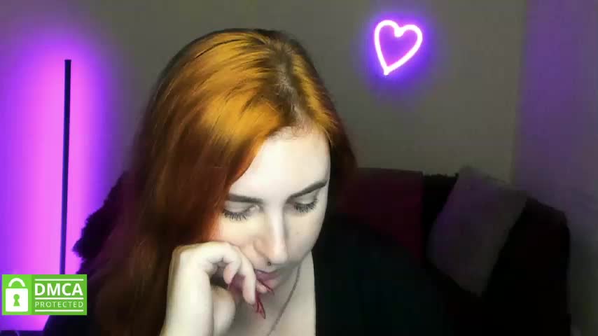 Aliciaredluv Adult Chat November 19, 2025