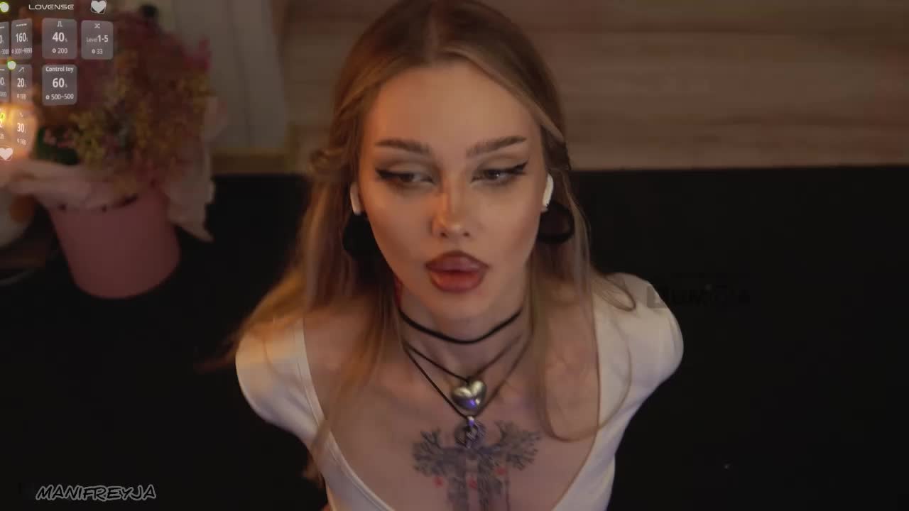 ManiFreyja Adult Chat November 19, 2025