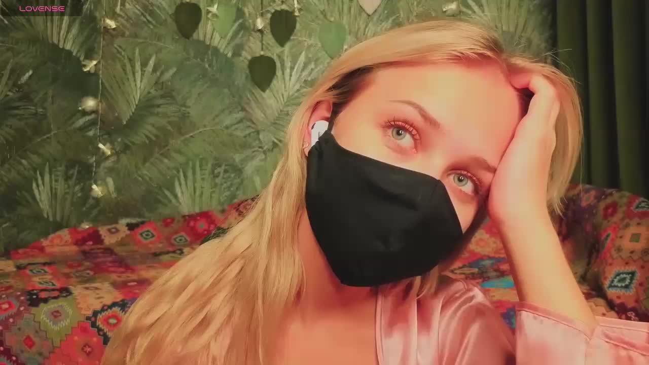 Meeeeow Adult Chat November 19, 2025