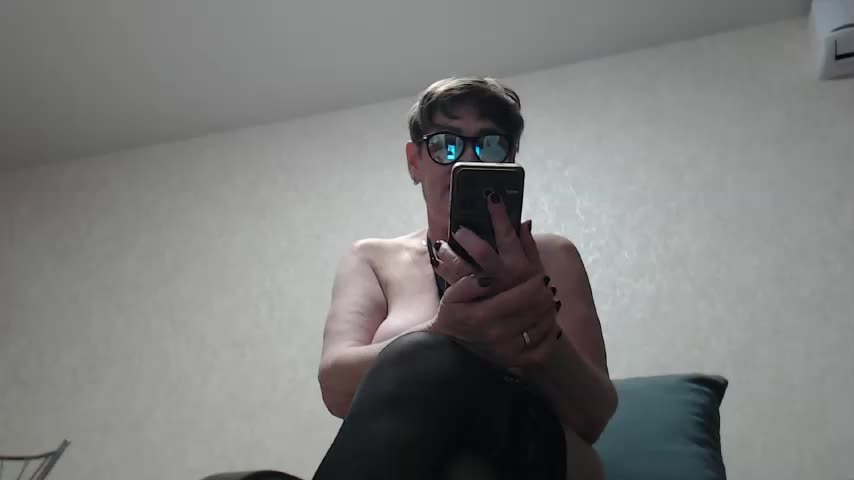 Zilichka65 Adult Chat November 19, 2025