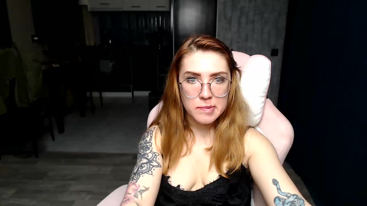 Regimasmile Adult Chat November 19, 2025