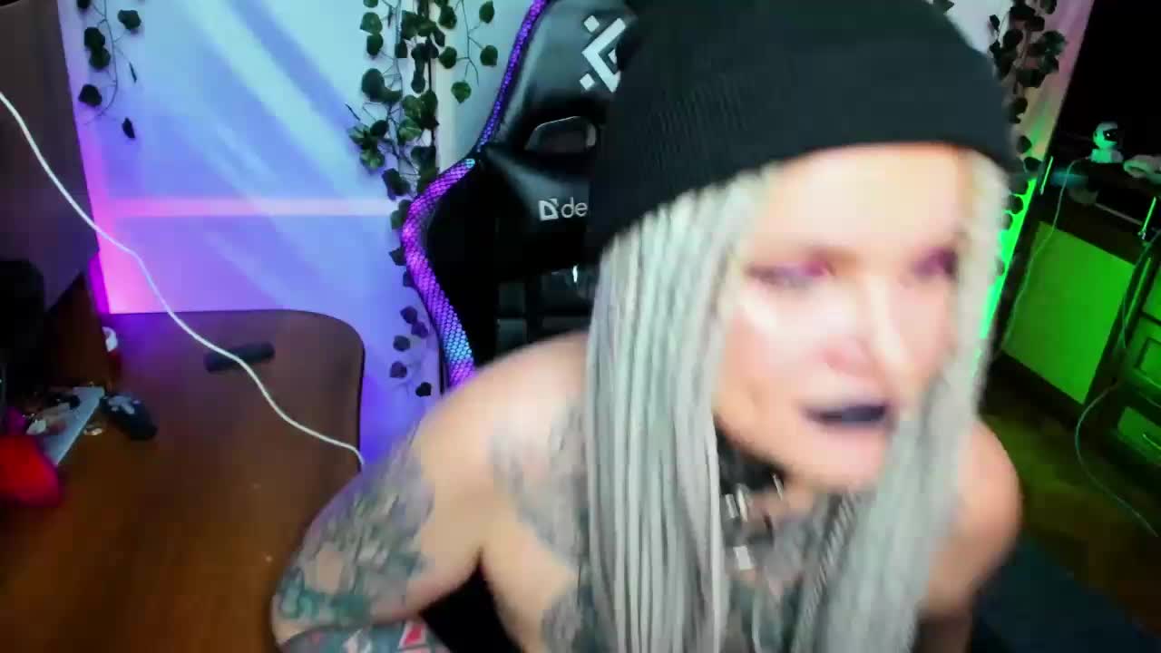 HellGa Adult Chat November 19, 2025