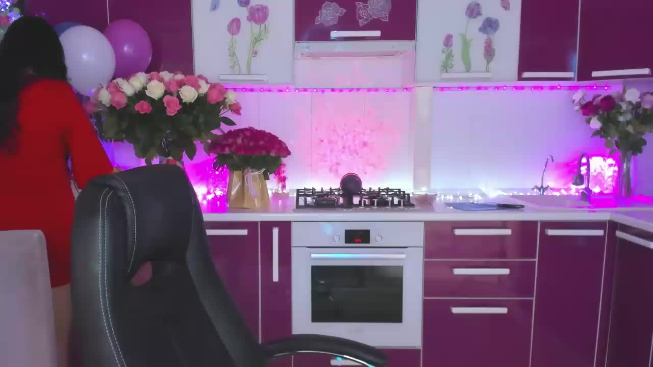 Olivija2020 Adult Chat November 19, 2025