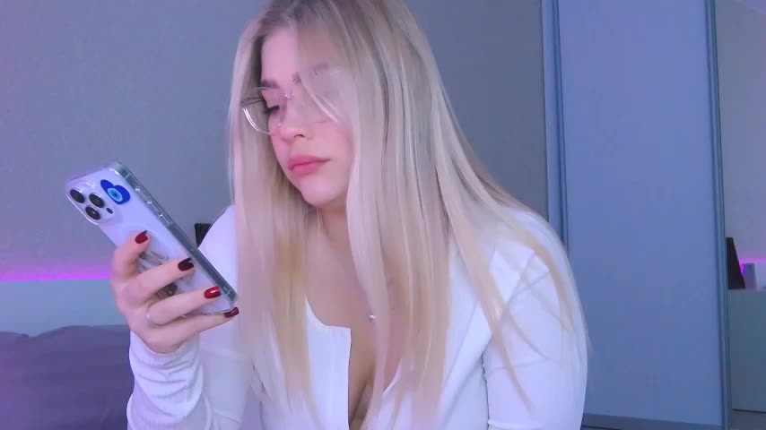 DIANAxxxDIAMOND Adult Chat November 19, 2025