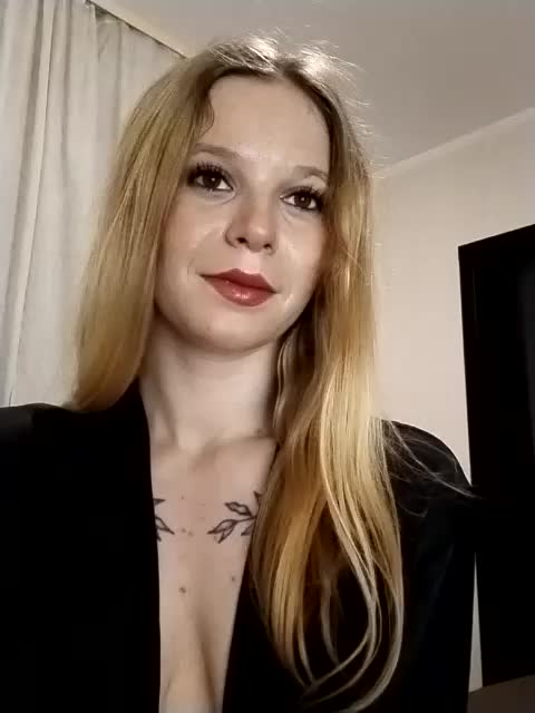 1biscuit1 Adult Chat November 19, 2025