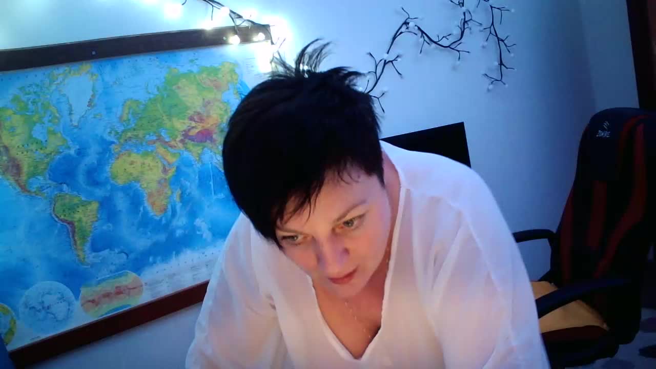 -alenyshka- Adult Chat November 19, 2025