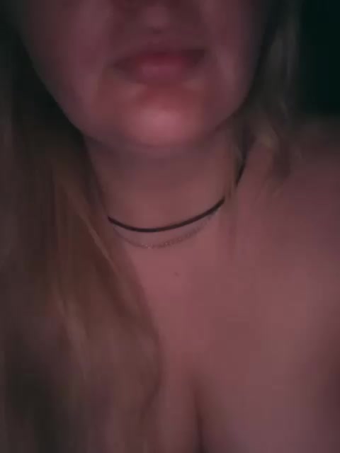 Marta_28 Adult Chat November 19, 2025