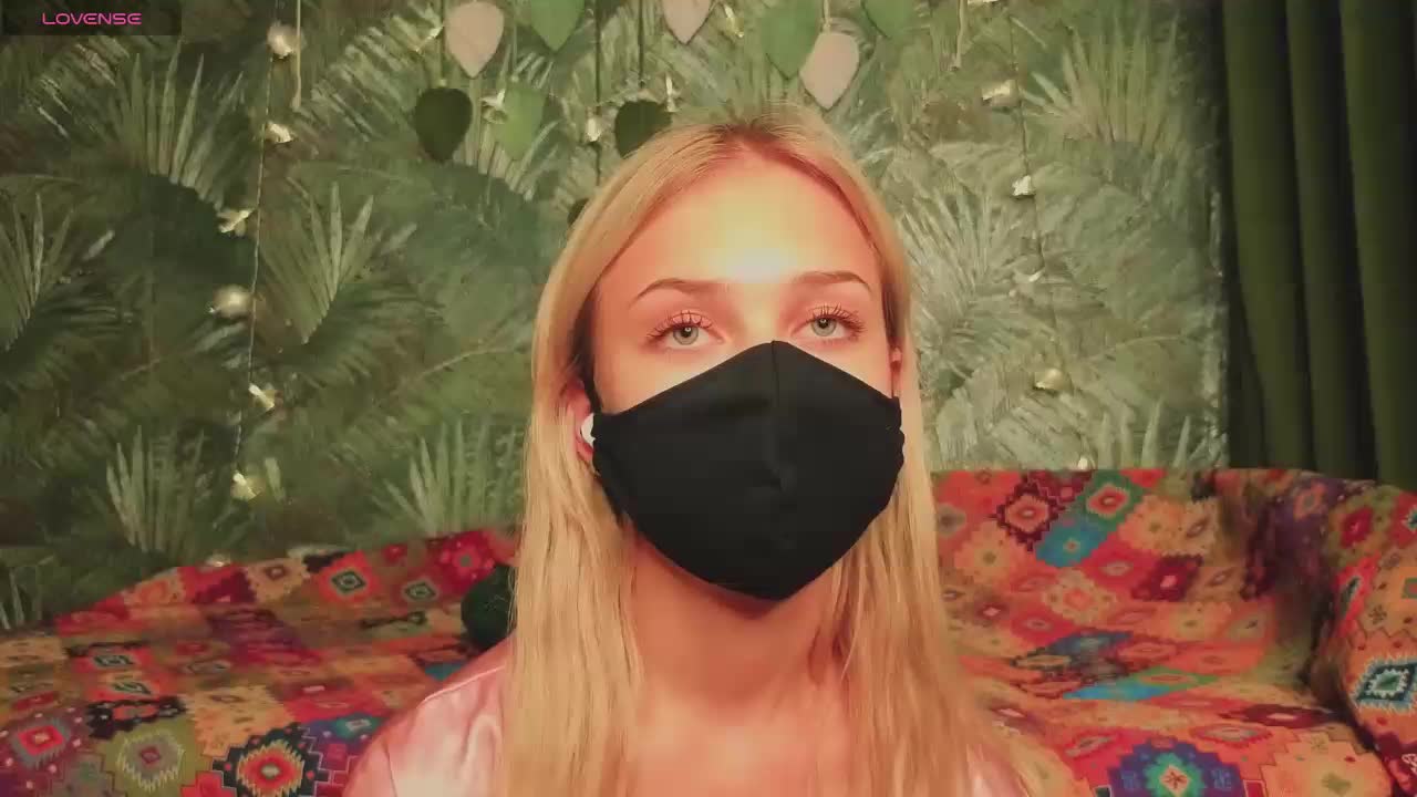 Meeeeow Adult Chat November 19, 2025