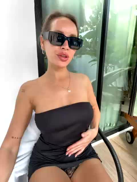 -CandyViki- Adult Chat November 19, 2025