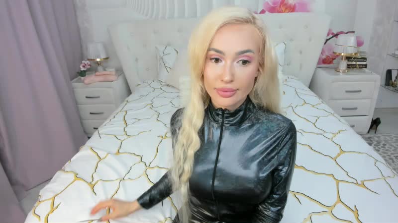 HottieSweetBritney Adult Chat November 19, 2025