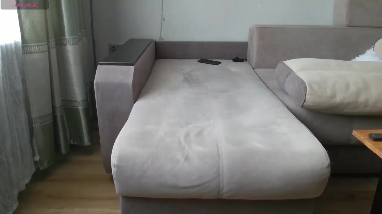 Milaa1998 Adult Chat November 19, 2025