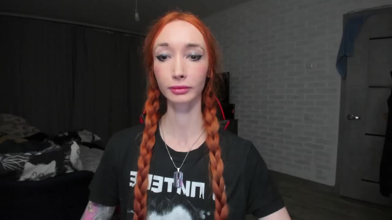 Roxy-Sun Adult Chat November 19, 2025